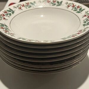 Vintage Gibson China Gold Trim Holly Berry Christmas Charm 6" Soup Bowls 8 Count